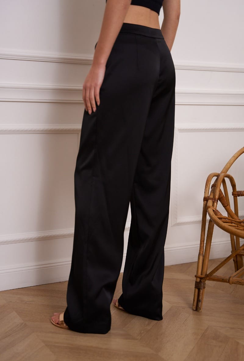 Pantalon satiné noir